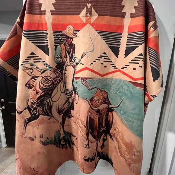 Western Poncho - S/M - Picture 6 of 8
